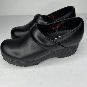 Skechers Work Women's Black Leather Slip Resistant Clog Shoe Nursing Size 8